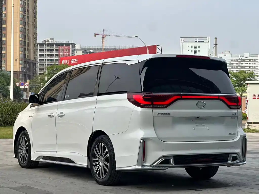 GAC Motor Trumpchi M8 2021 — фото 7