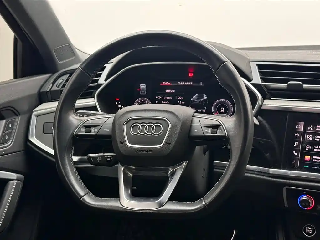 Audi Q3 2024 — фото 12