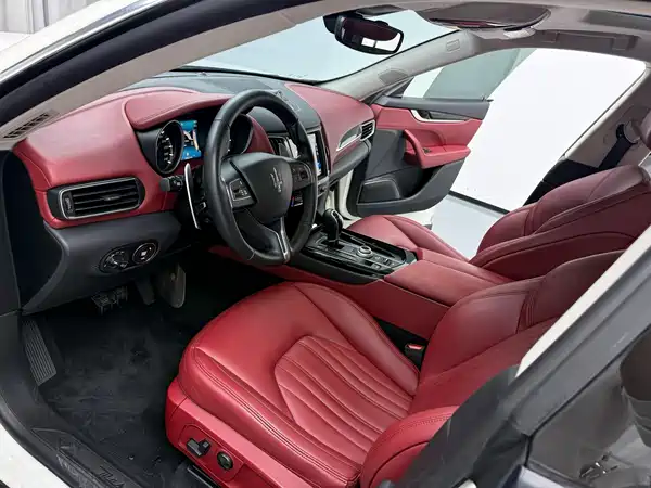 Maserati Levante 2016