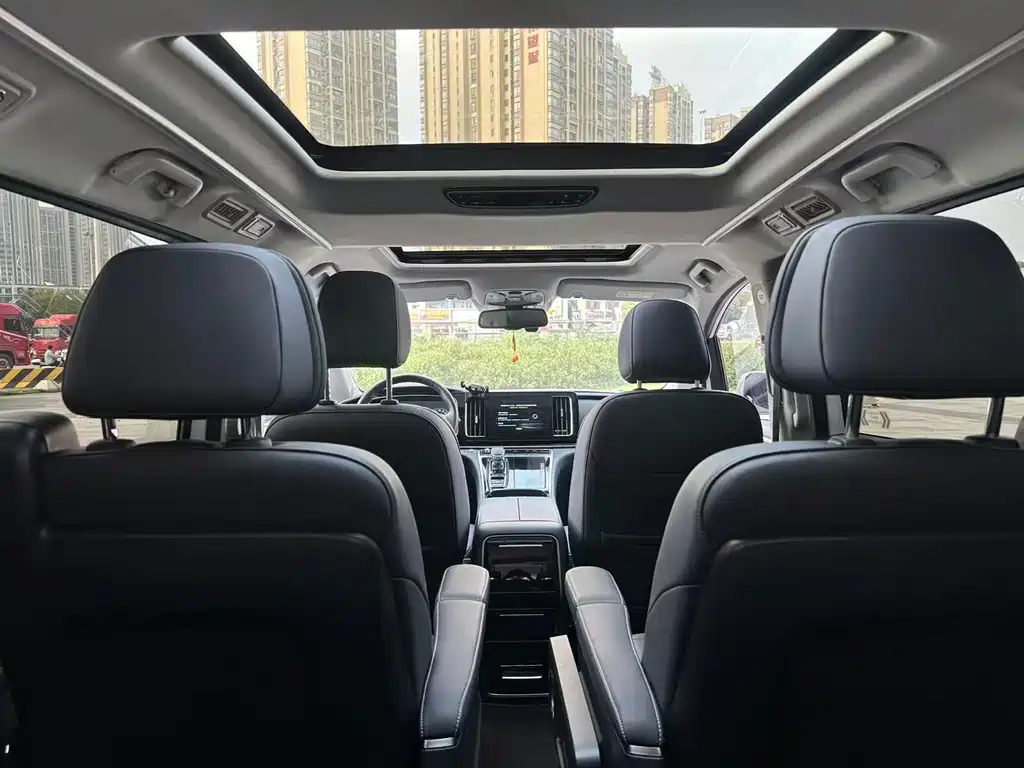 GAC Motor Trumpchi M8 2021 — фото 11