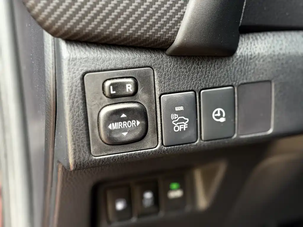 Toyota Levin Twin Engine E+ 2019 — фото 11