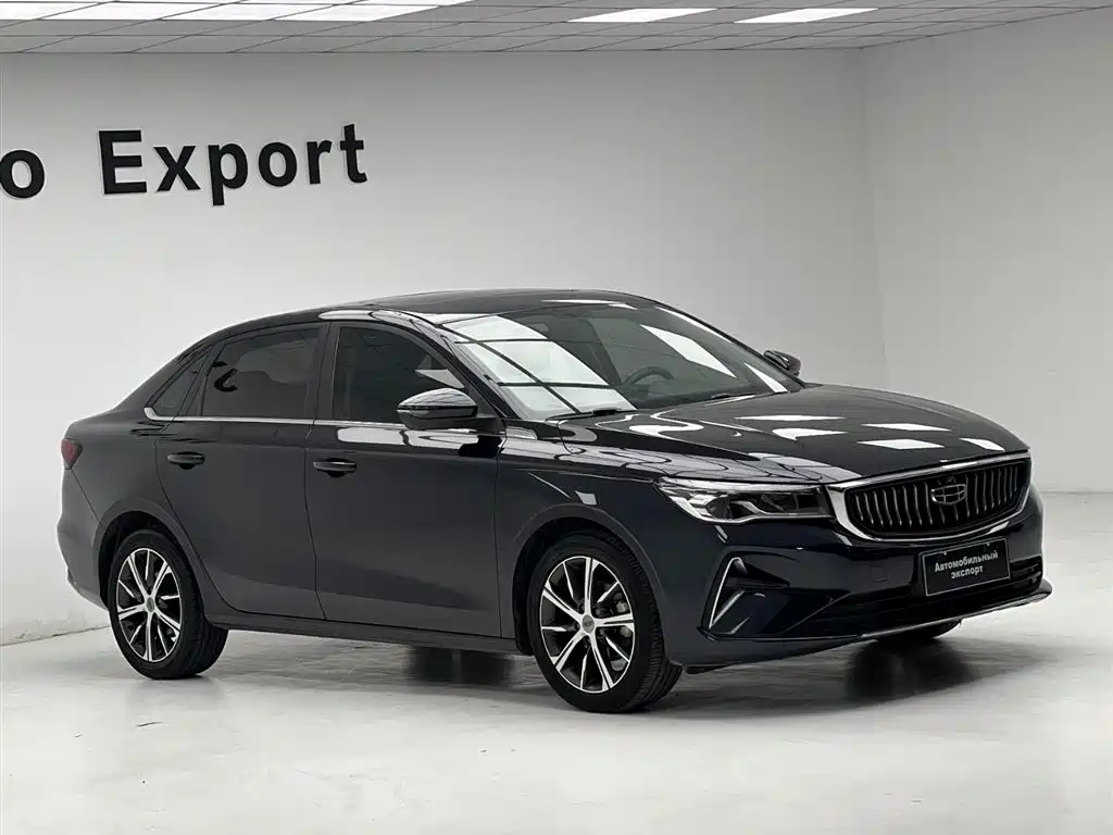 Geely Emgrand 2022