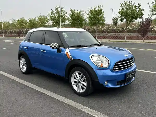 MINI Countryman 2011