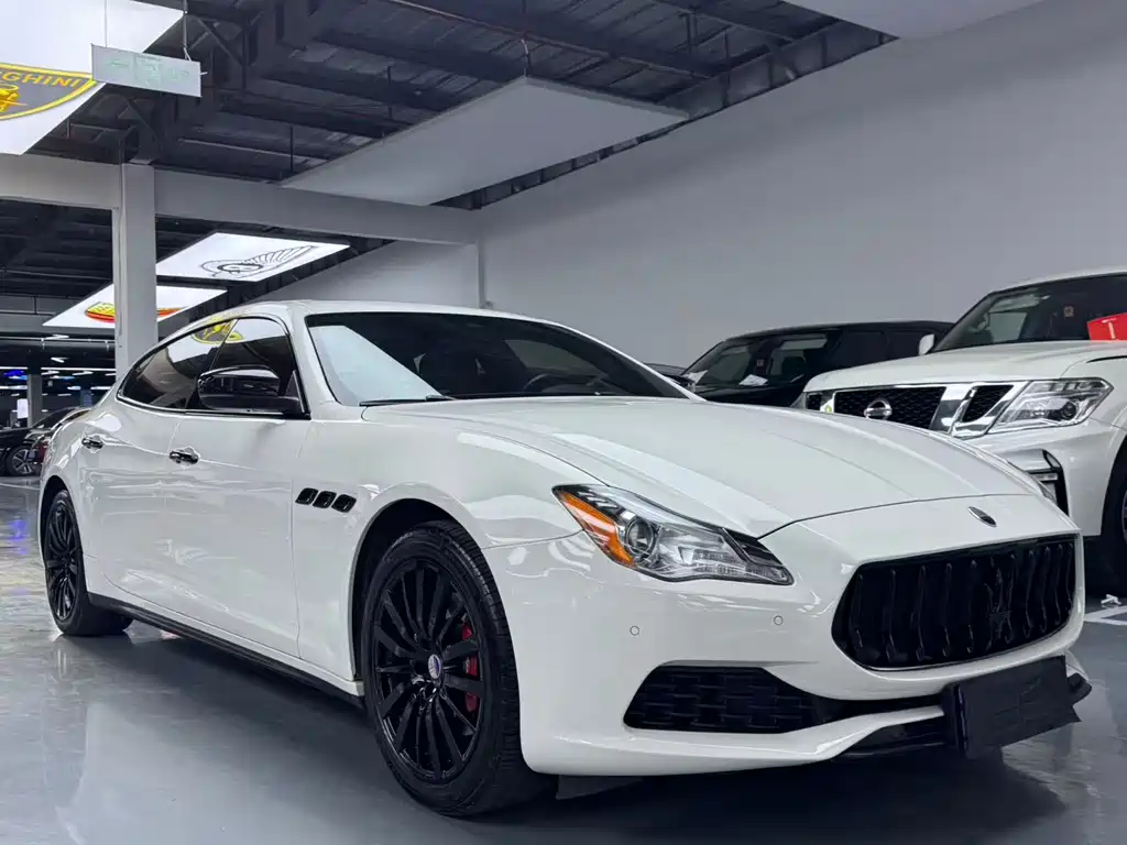 Maserati Quattroporte 2018 — фото 3