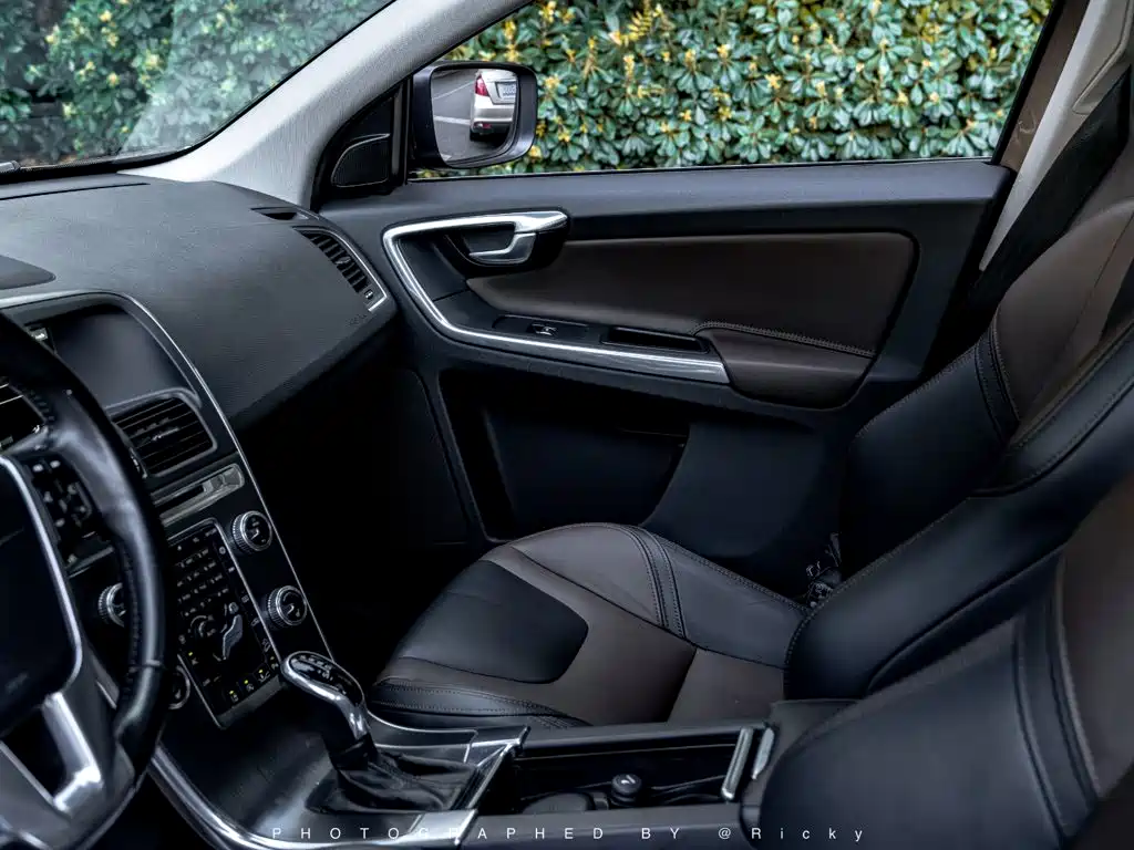 Volvo XC60 2015 — фото 8