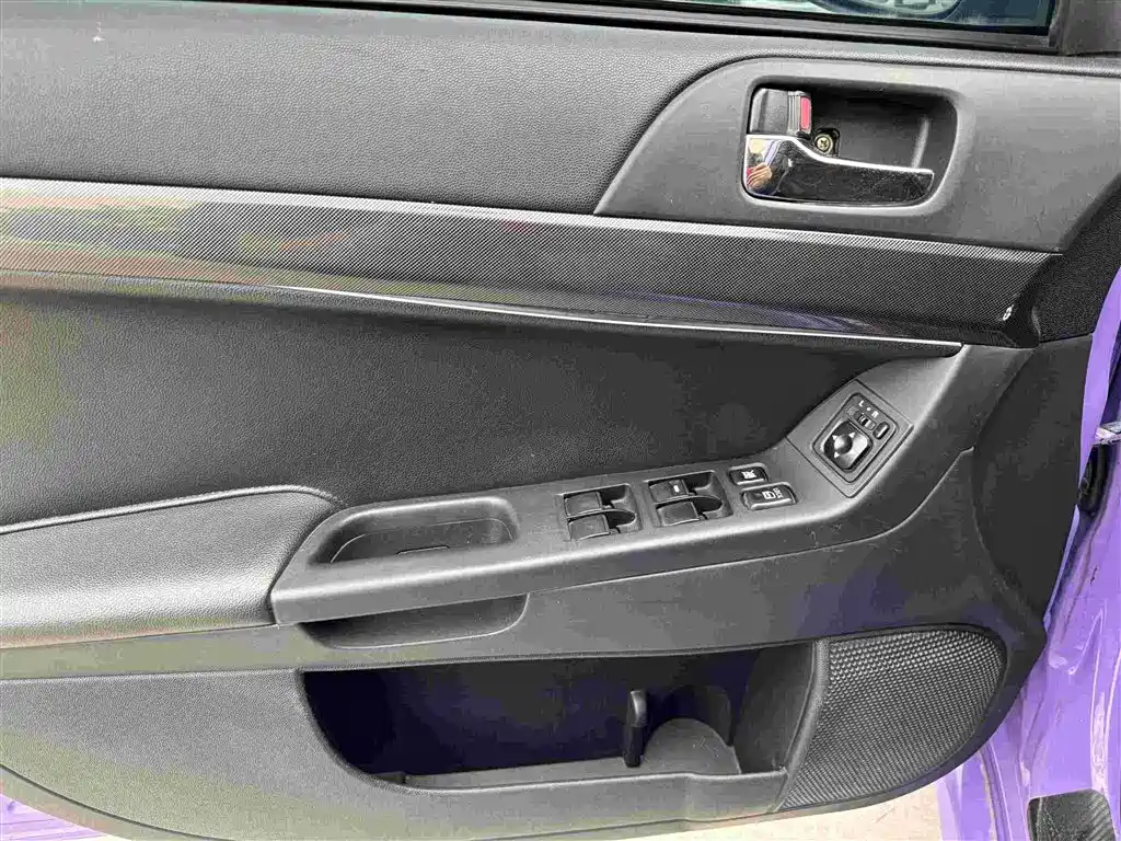 Mitsubishi Lancer EX 2011 — фото 9