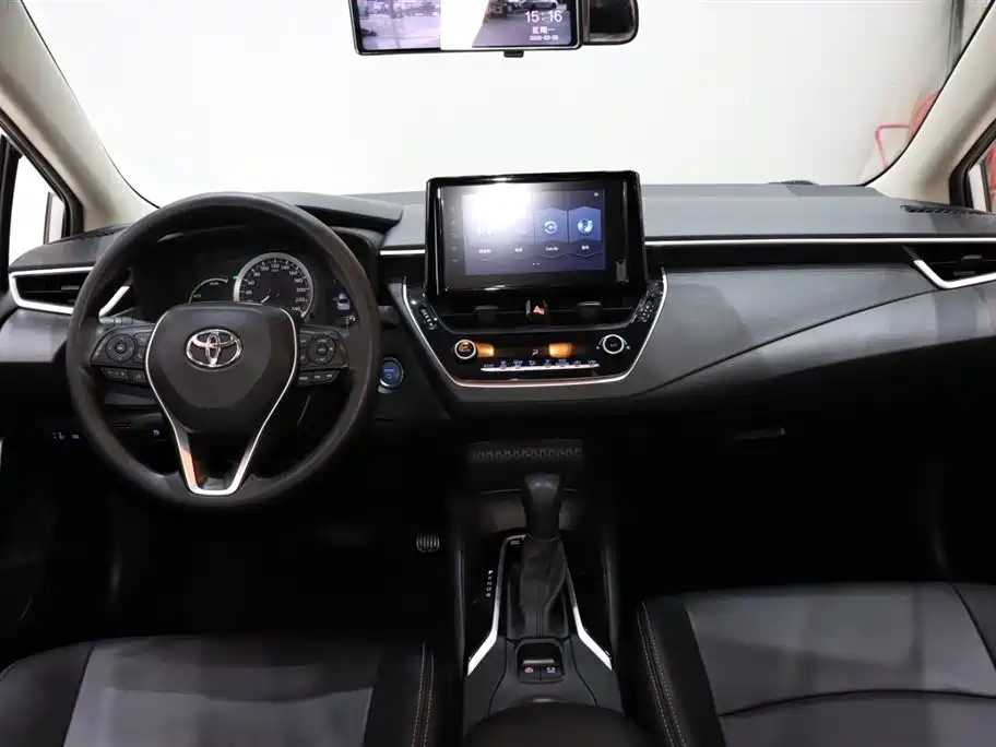 Toyota Corolla 2021 — фото 12