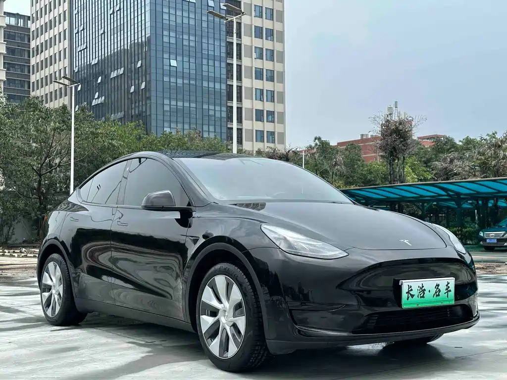 Tesla Model Y 2022 — фото 3