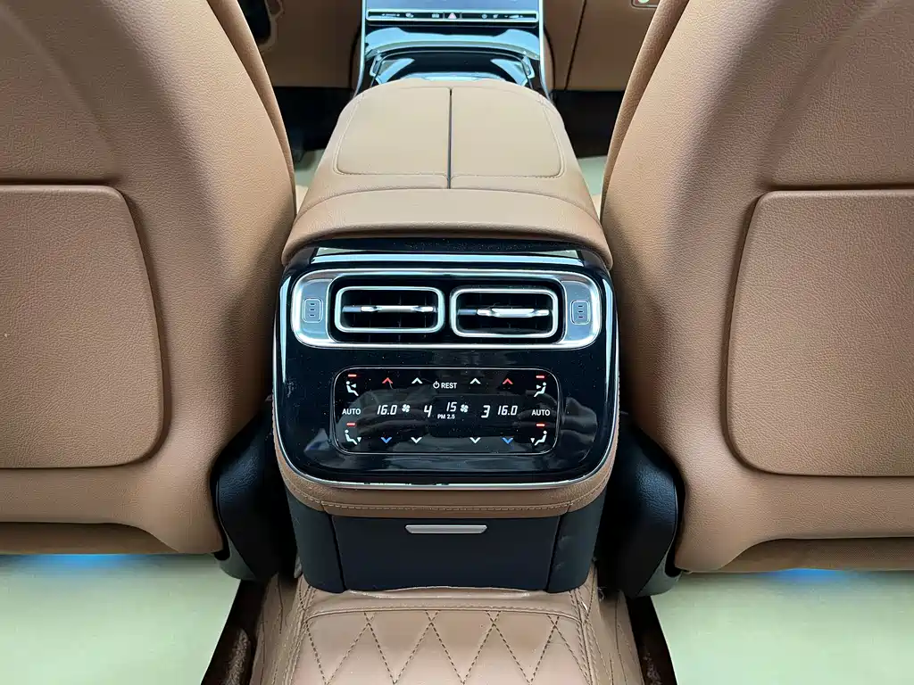 Mercedes-Benz S-Class 2024 — фото 27