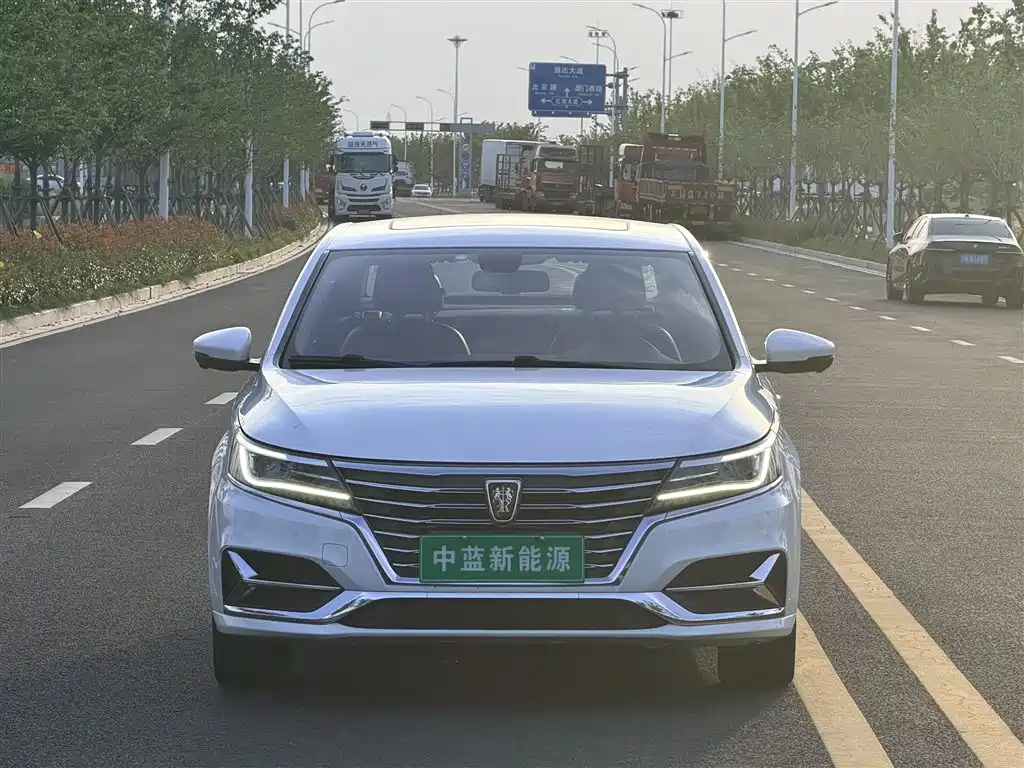 Roewe i6 New Energy 2018 — фото 2