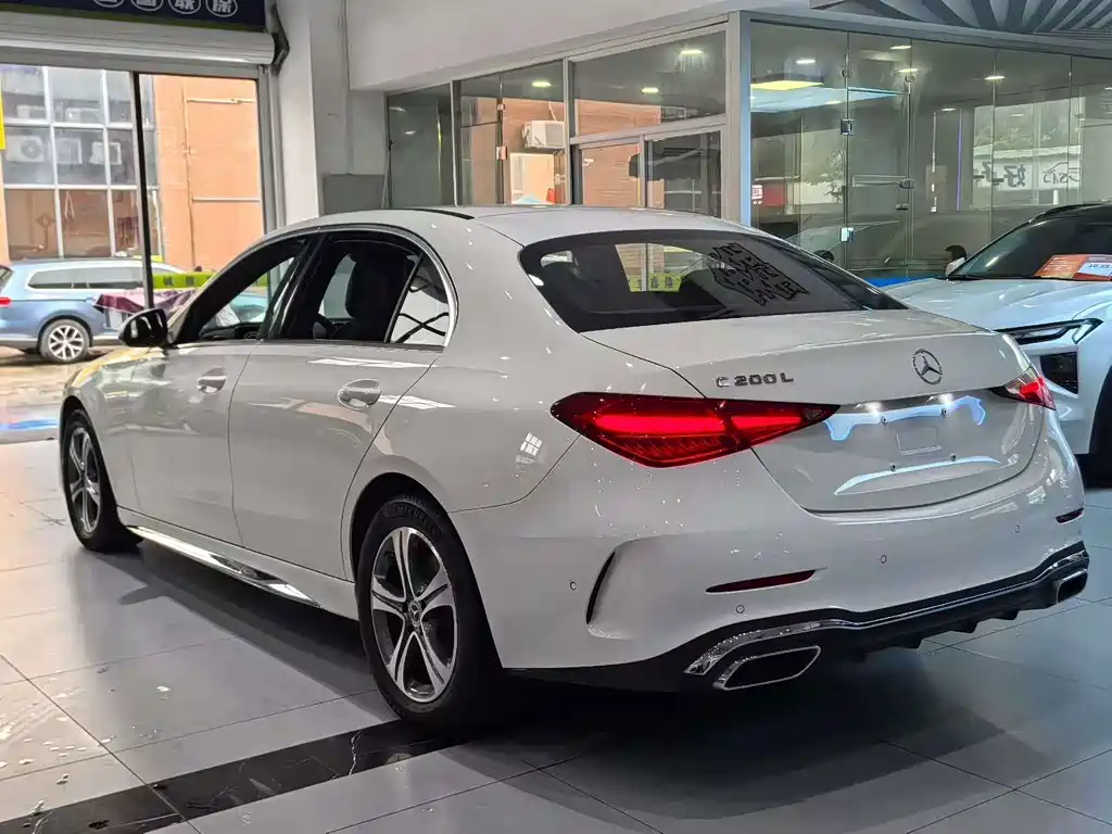 Mercedes-Benz C-Class 2022 — фото 9