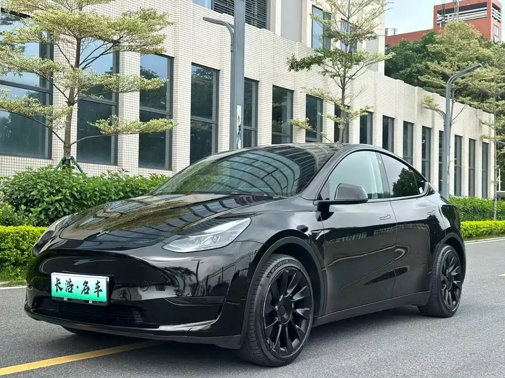 Tesla Model Y 2022 — фото 1