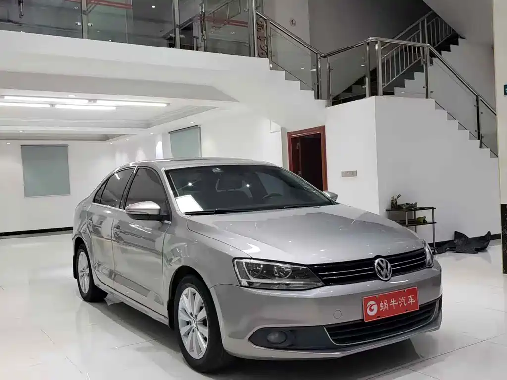 Volkswagen Sagitar 2014