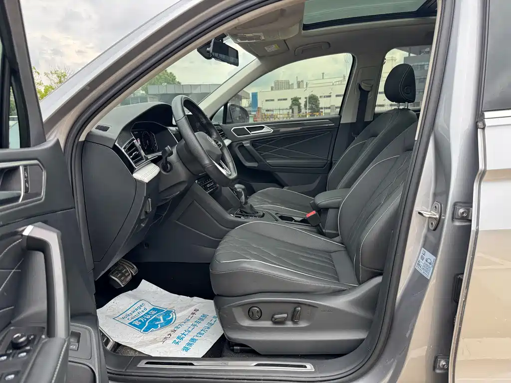 Volkswagen Tiguan L 2022