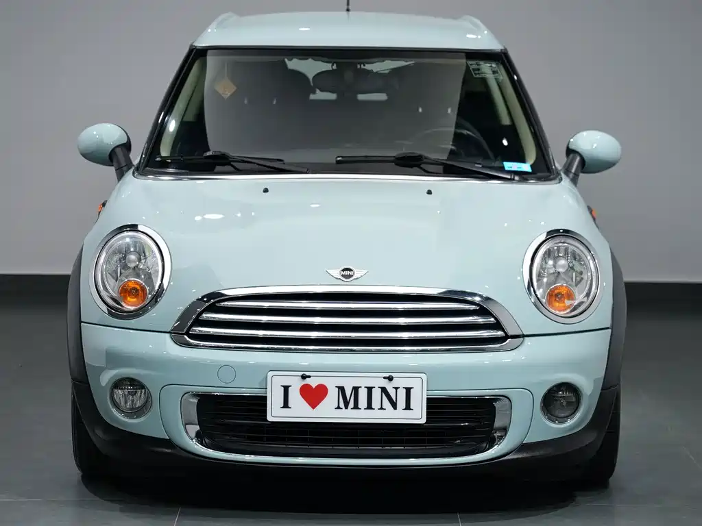 MINI Clubman 2012