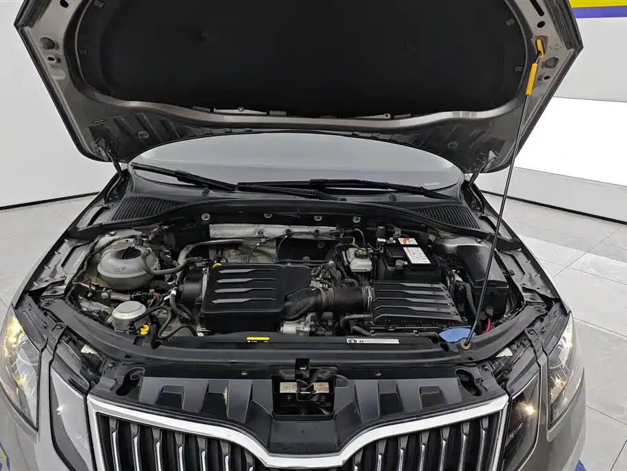 Skoda Octavia 2021 — фото 10