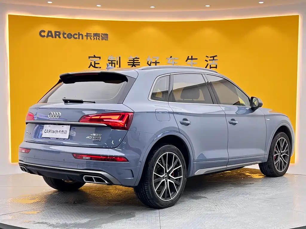 Audi Q5L 2022 — фото 29
