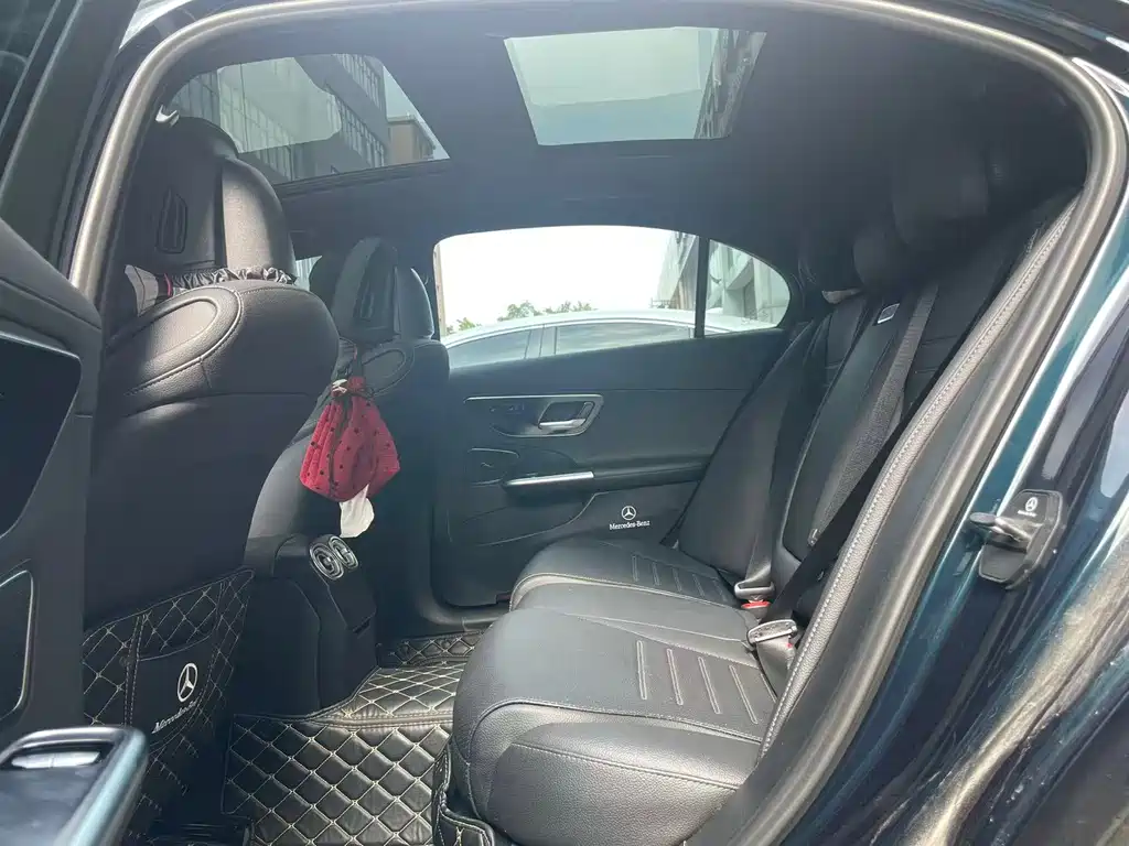 Mercedes-Benz C-Class 2023