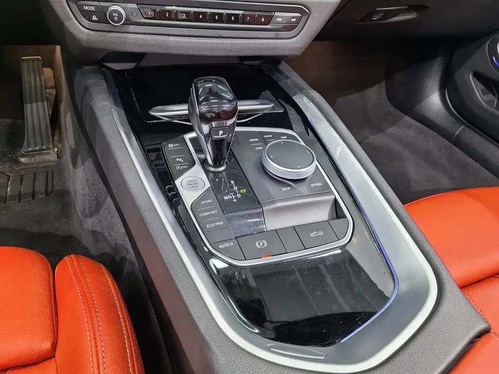 BMW Z4 2023 — фото 18