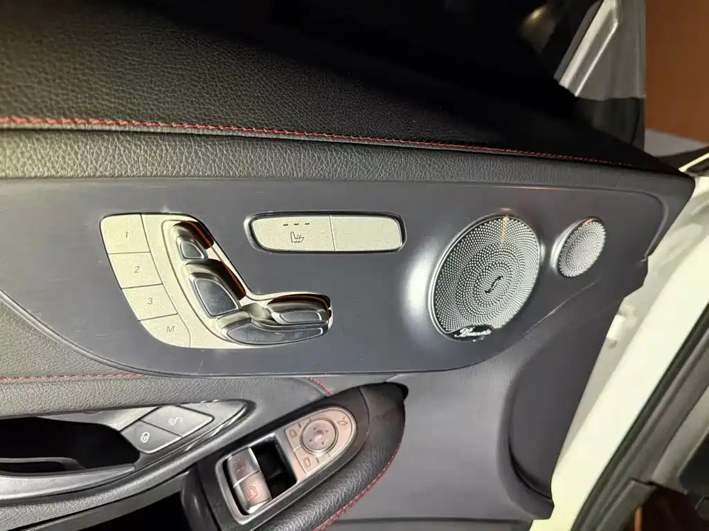 Mercedes-Benz C-Class 2022