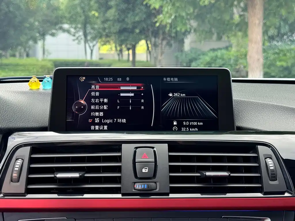 BMW 3 Series 2015 — фото 19