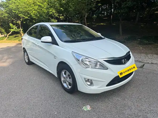 Hyundai Accent 2010