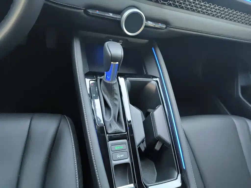 Honda Accord 2025 — фото 10