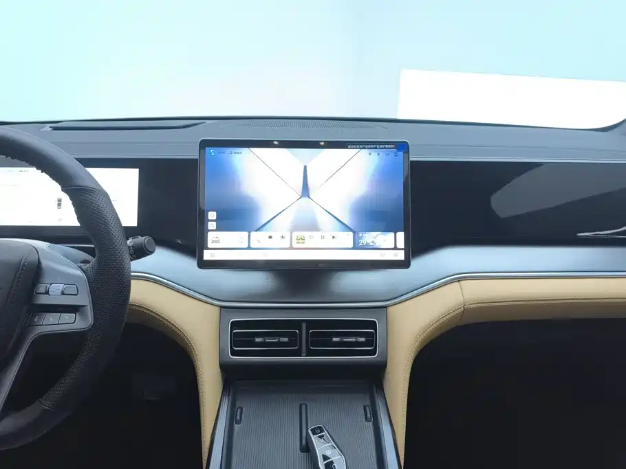 BYD Song L DM-i 2025 — фото 13