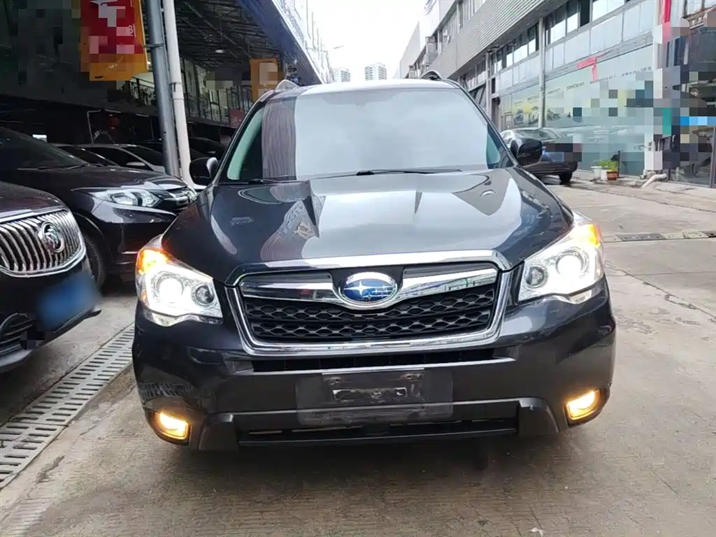 Subaru Forester 2015 — фото 3
