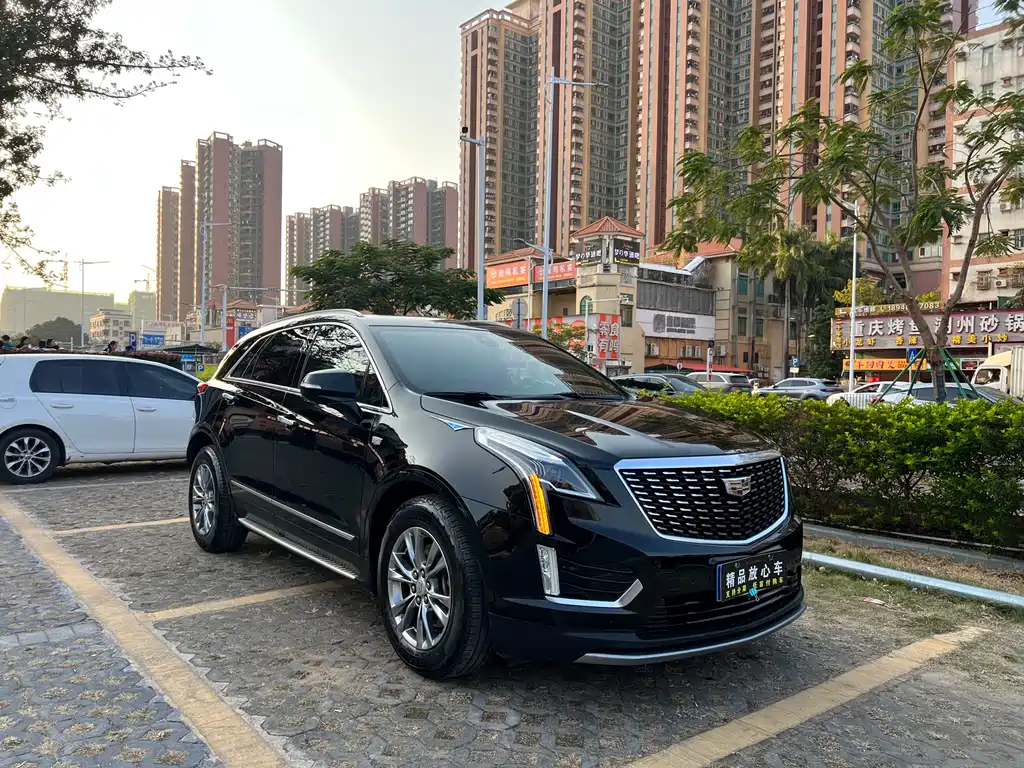 Cadillac XT5 2020 — фото 1