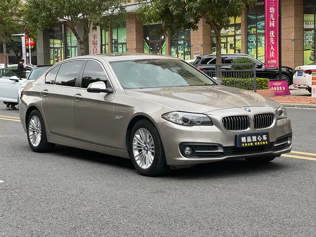 BMW 5 Series 2016 — фото 3