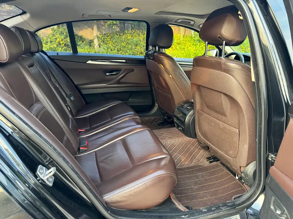 BMW 5 Series 2015 — фото 6