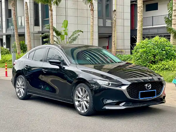 Mazda 3 Axela 2021