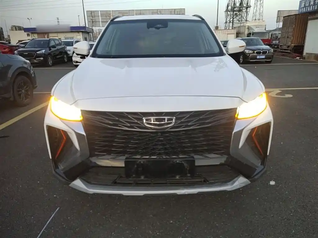 Geely Boyue 2022 — фото 3