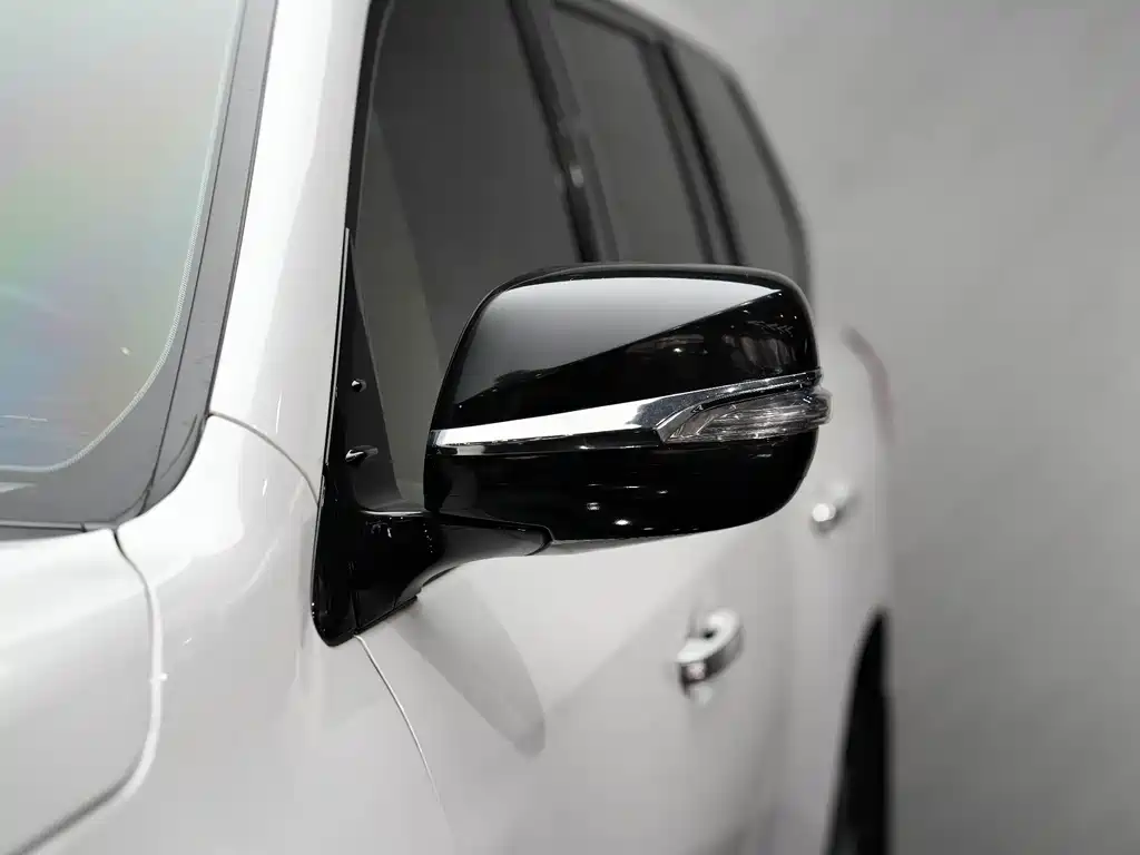 Lexus LX 2020 — фото 7