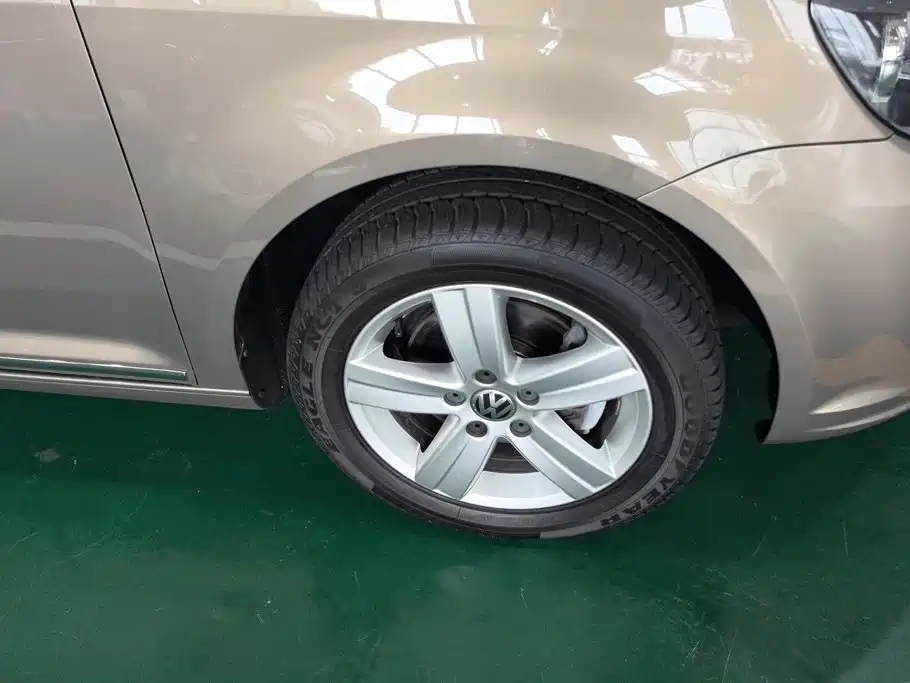 Volkswagen Touran 2016