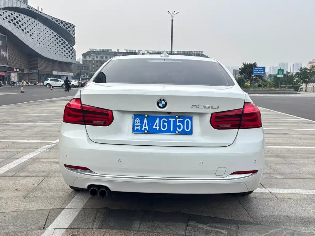 BMW 3 Series 2016