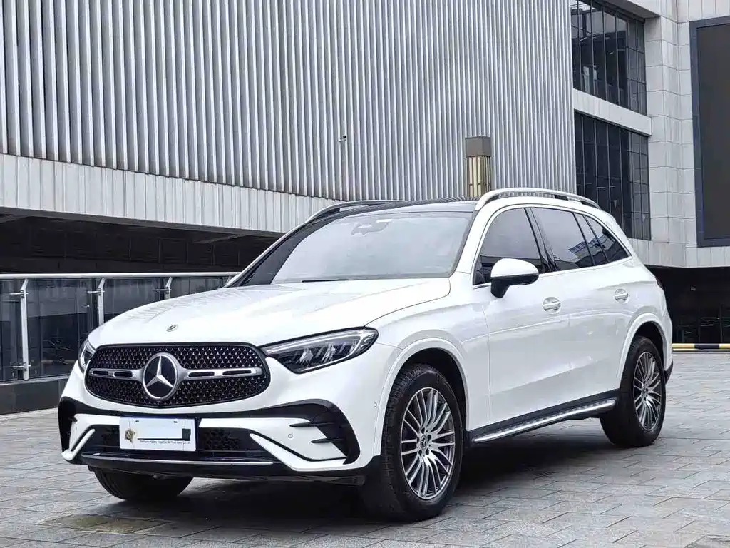Mercedes-Benz GLC 2023