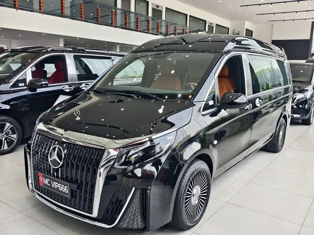 Mercedes-Benz Vito 2026 — фото 1