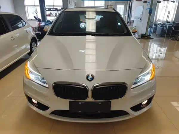 BMW 2 Series Station Wagon 2017