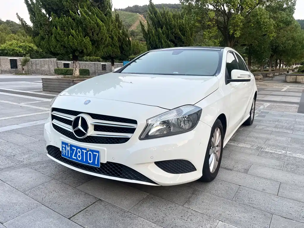 Mercedes-Benz A-Class 2015