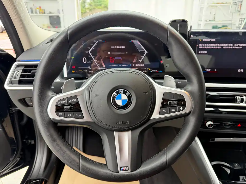 BMW 3 Series 2023 — фото 14