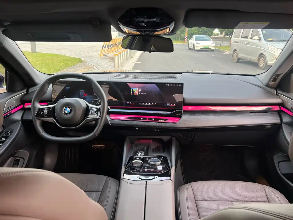 BMW 5 Series 2024
