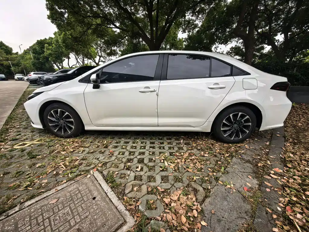 Toyota Corolla 2026 — фото 10