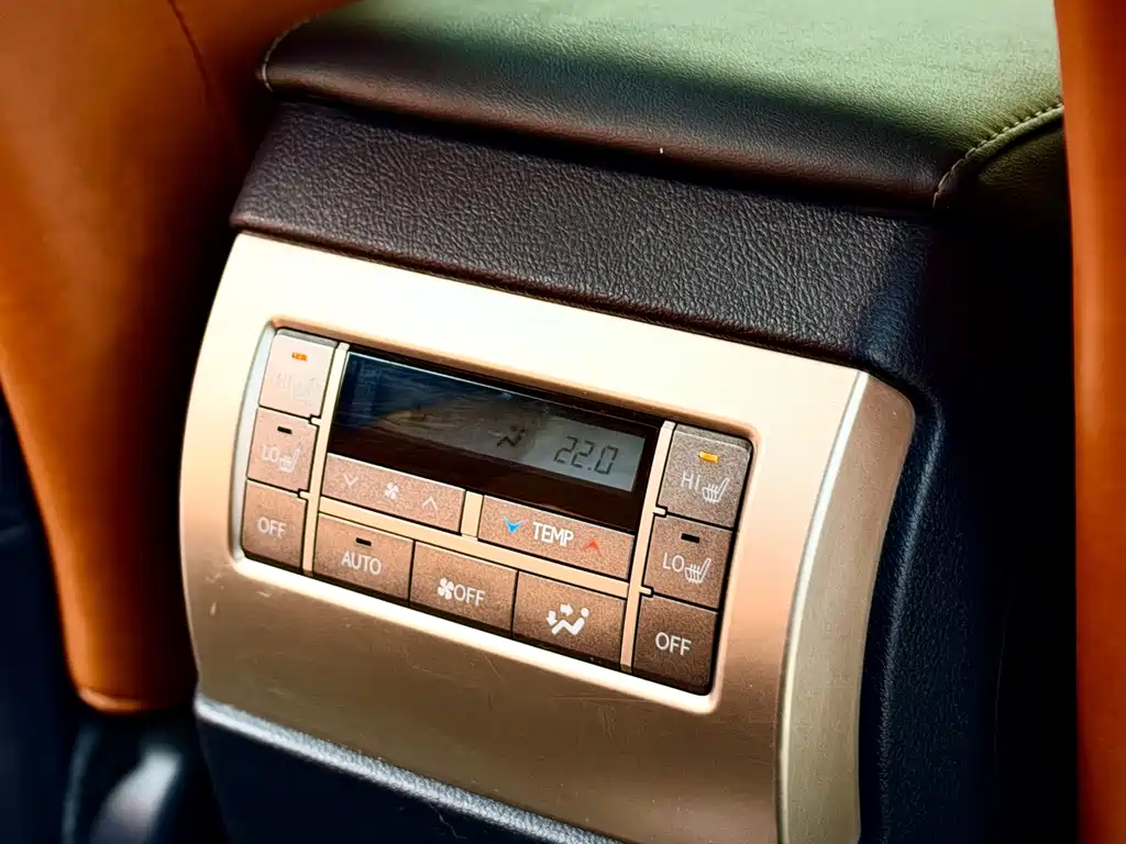 Lexus GX 2015 — фото 12