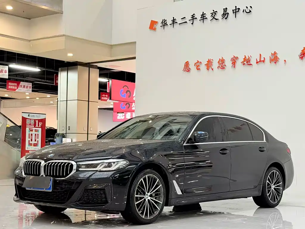 BMW 5 Series 2021 — фото 1
