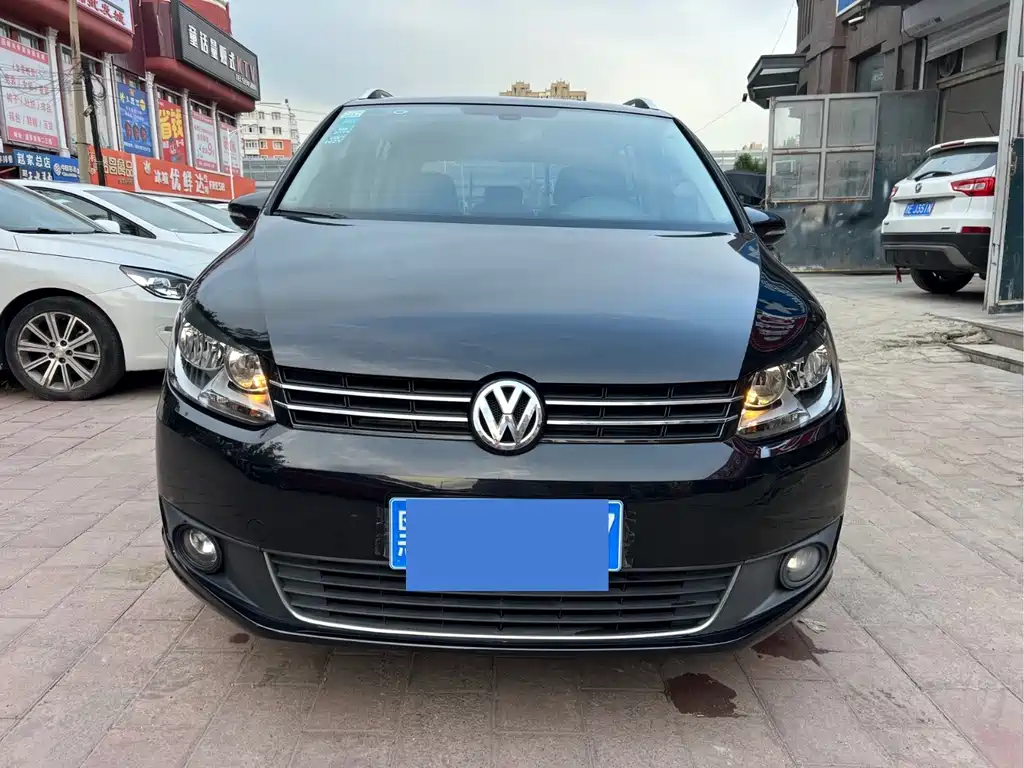 Volkswagen Touran 2014