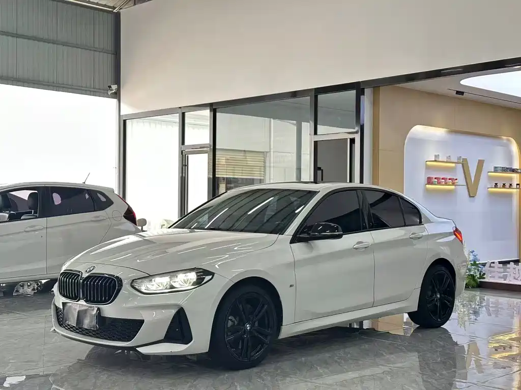 BMW 1 Series 2023