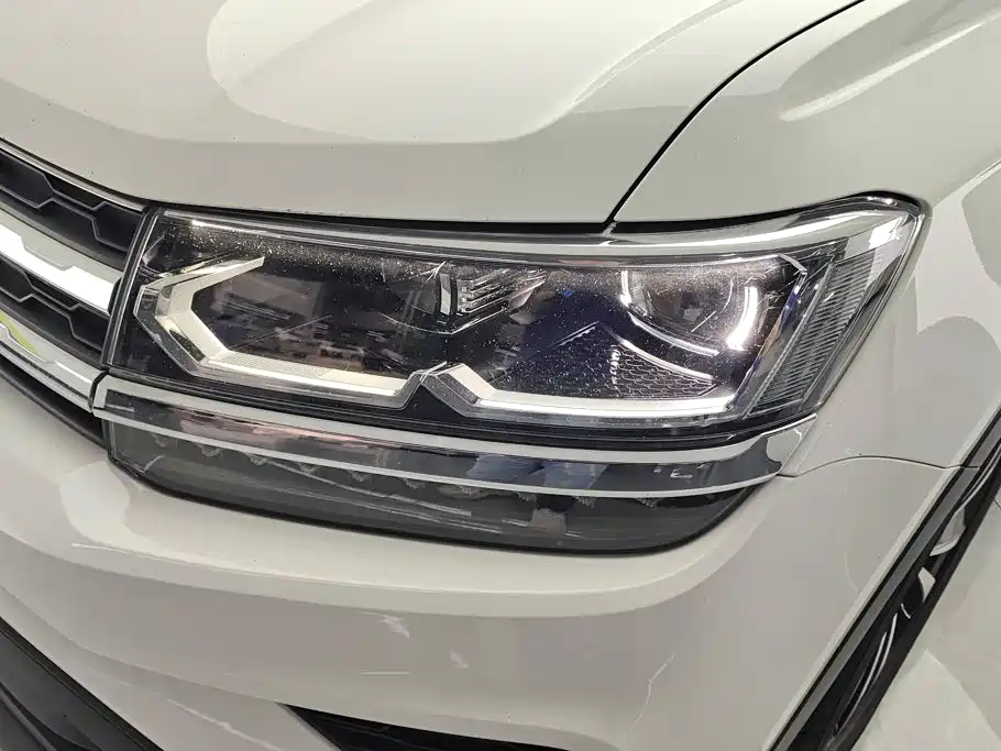 Volkswagen Tharu 2021