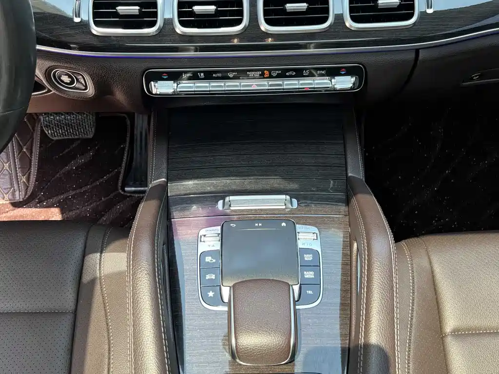 Mercedes-Benz GLE 2020 — фото 12